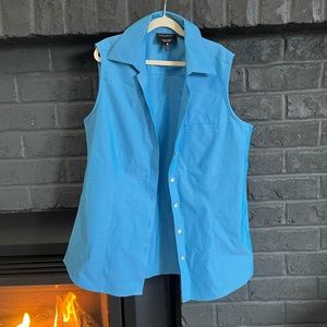 Women’s Foxcroft non iron fitted sleeveless blouse blue 10